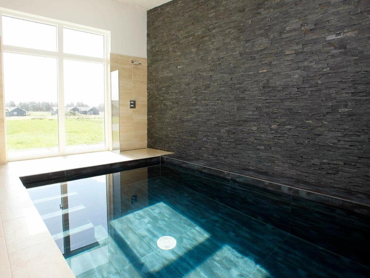 Five-Bedroom Holiday Home In Lokken 3 ภายนอก รูปภาพ